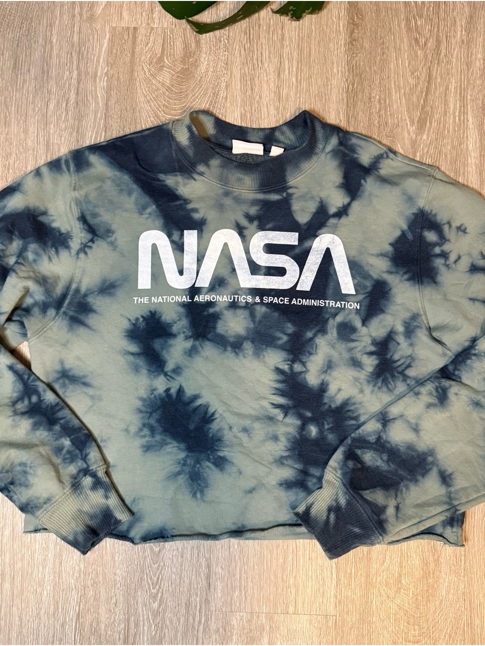NASA Tie Dye Cropped Sweatshirt Blue/Navy Size M